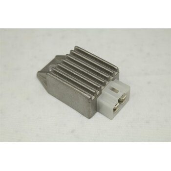 Spannungsregler 12V modell Kokusan 90-3A 092001